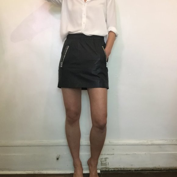 GESTUZ Leather Mini Skirt - Picture 4 of 4